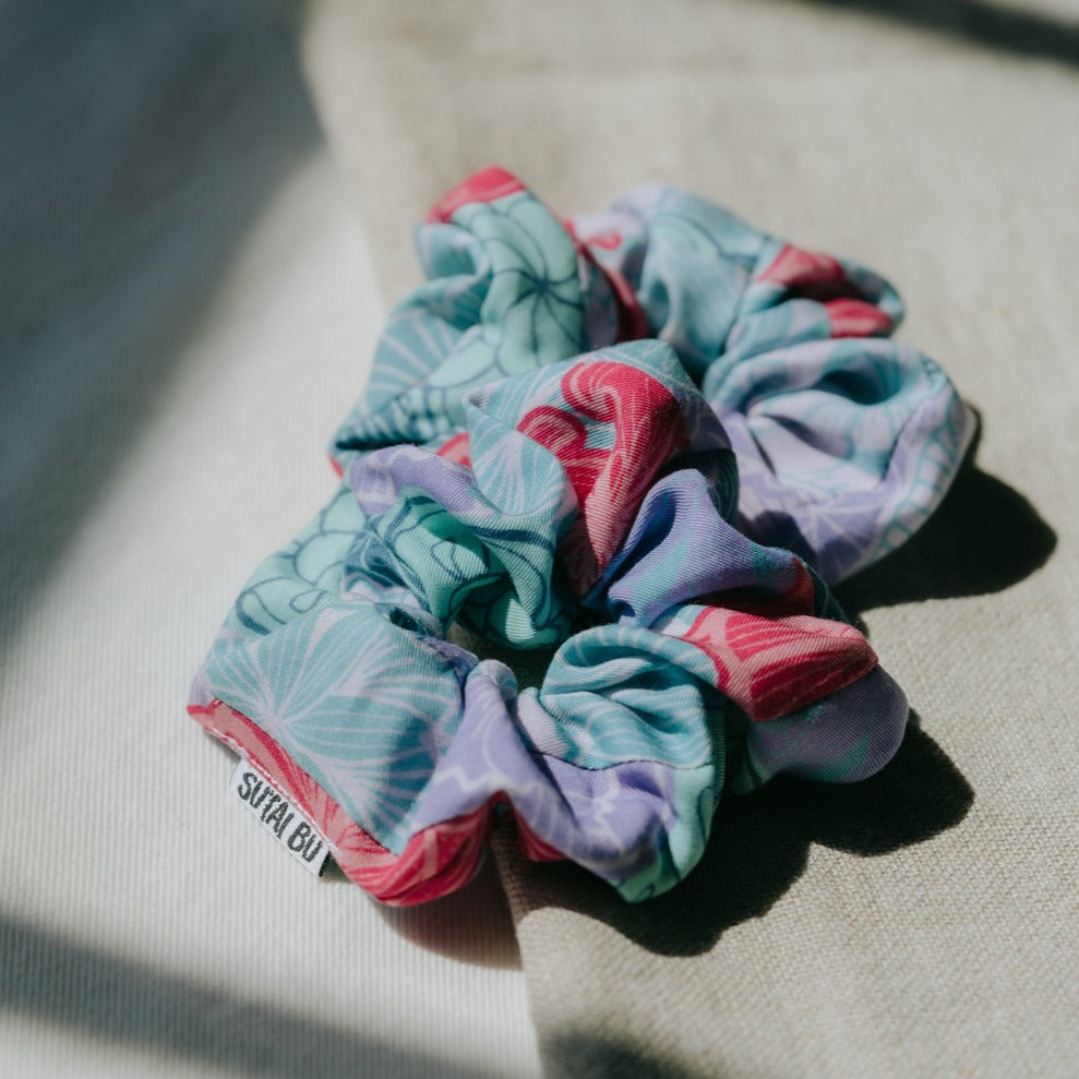 scrunchie-oriental-blue